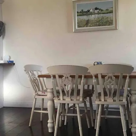 Shannonvale * Nenagh